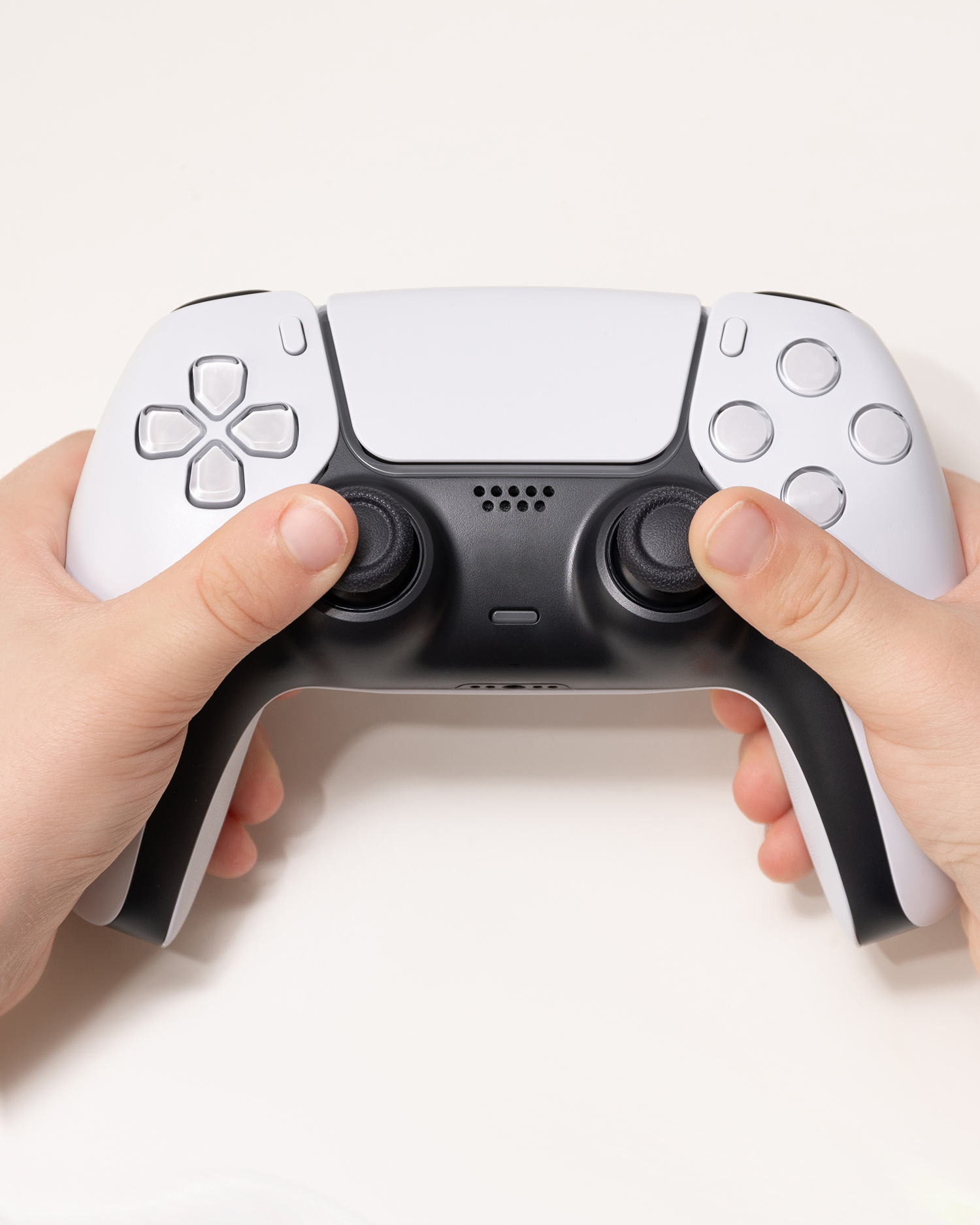 Demo-Artikel Elektronik Gaming Controller weiß